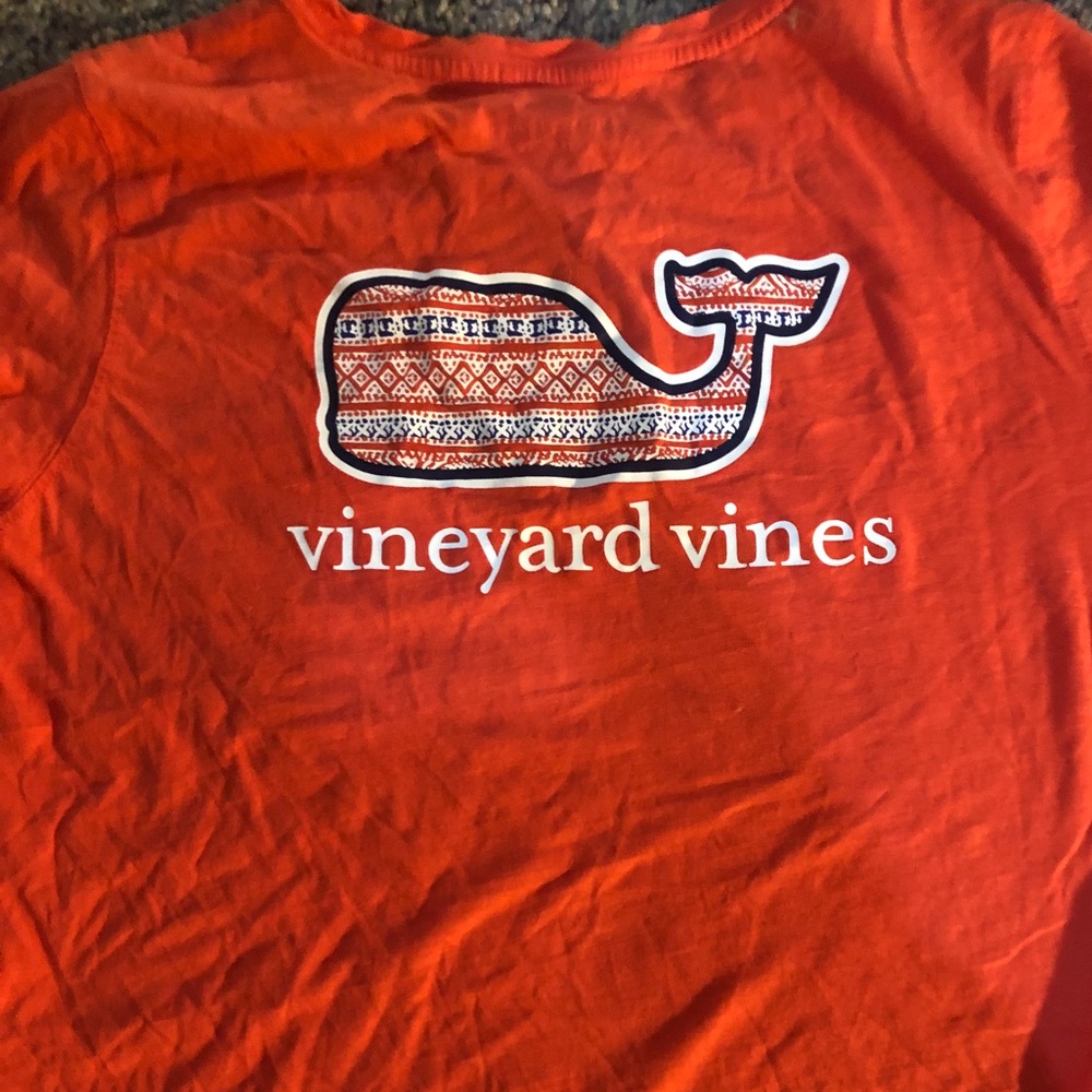 Vineyard Vines T-shirt